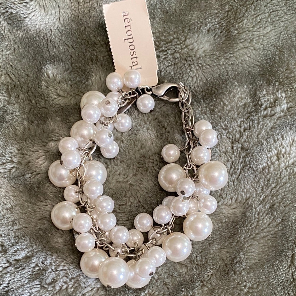 Aeropostale Silver Chain Bracelet with White Pearls